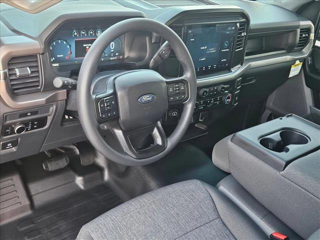 2025 Ford F-150 XL photo 3