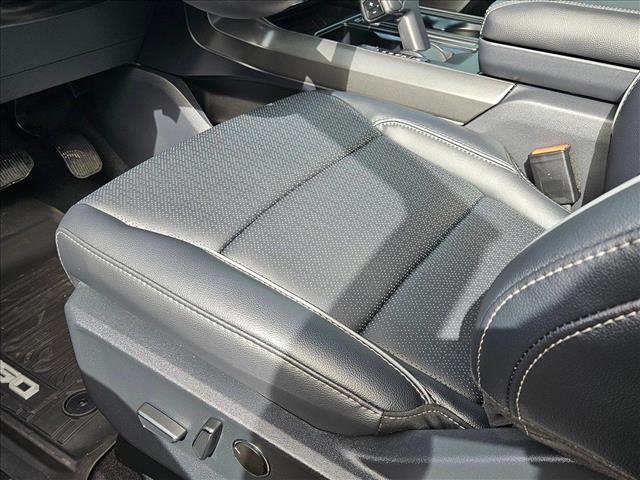 2025 Ford F-150 Lariat photo 4