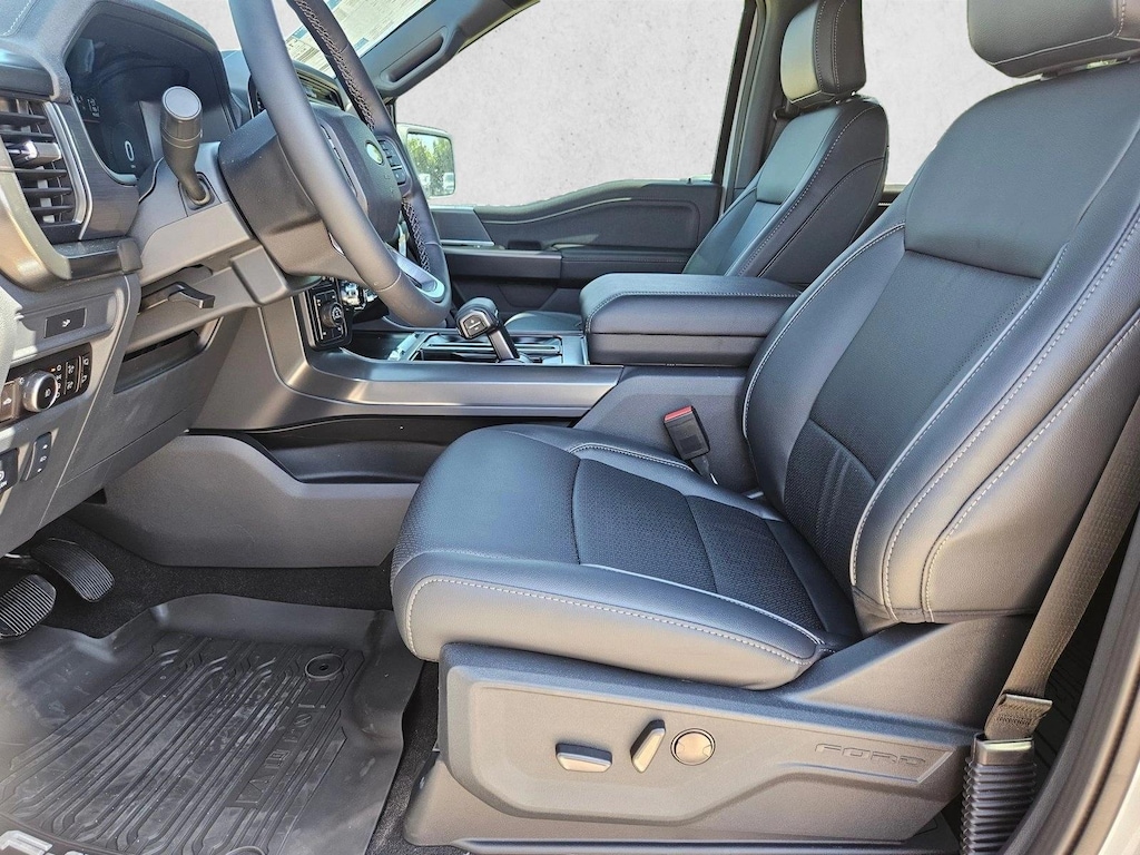 New 2026 Ford F-150 LARIAT Truck SuperCrew Cab