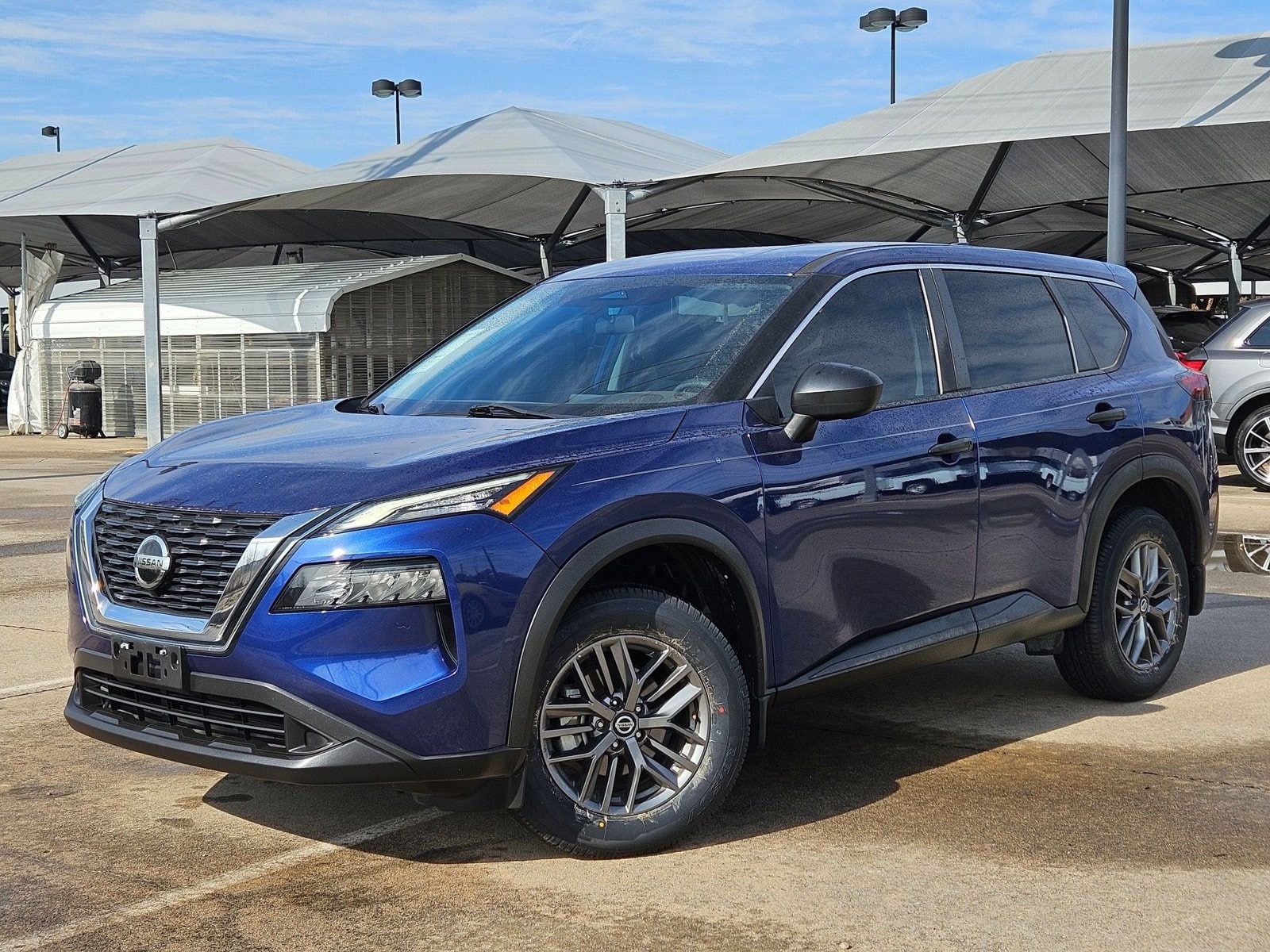 2021 Nissan Rogue S's photo