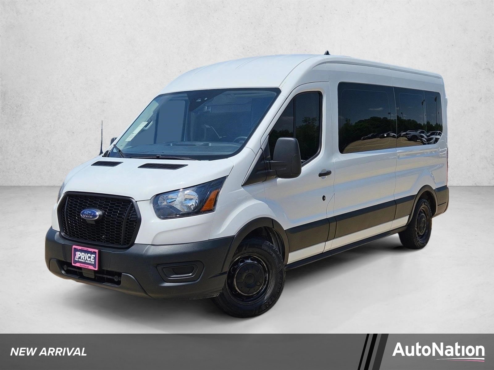 2023 Ford Transit 350 XL Med Roof Sliding Pass. 148's photo