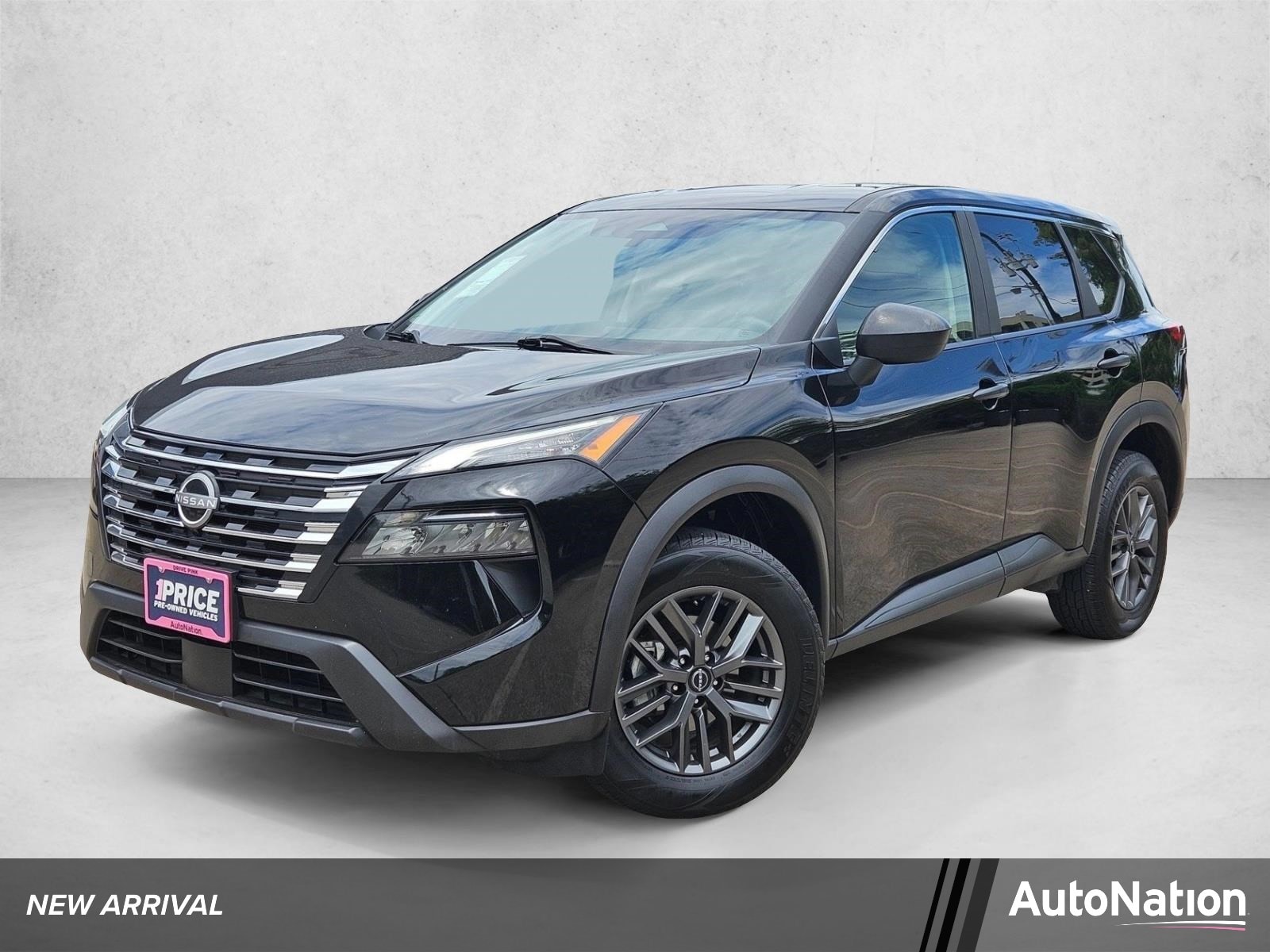 2024 Nissan Rogue S FWD's photo
