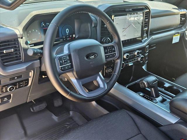 2025 Ford F-150 XLT photo 3