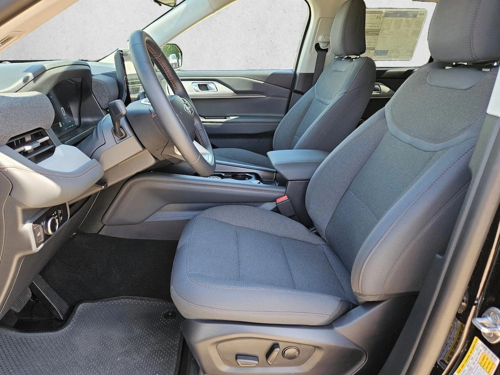 New 2026 Ford Explorer Active w/200A Pkg SUV