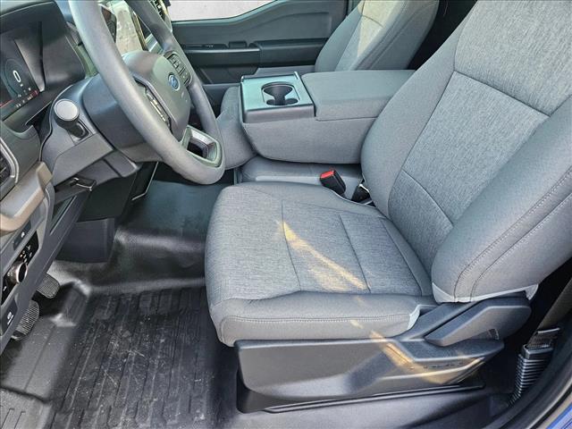 2025 Ford F-150 XL photo 4