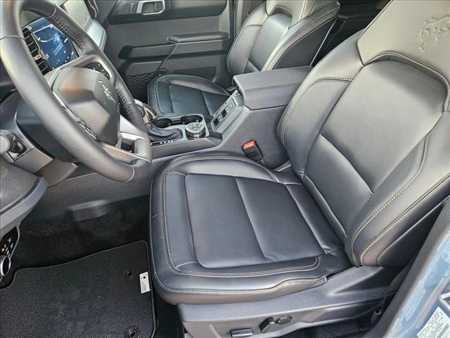 2025 Ford Bronco Badlands photo 4