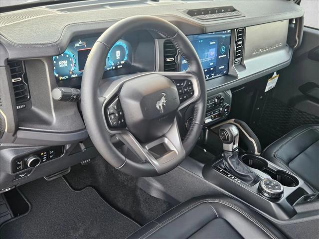 2025 Ford Bronco Badlands photo 3