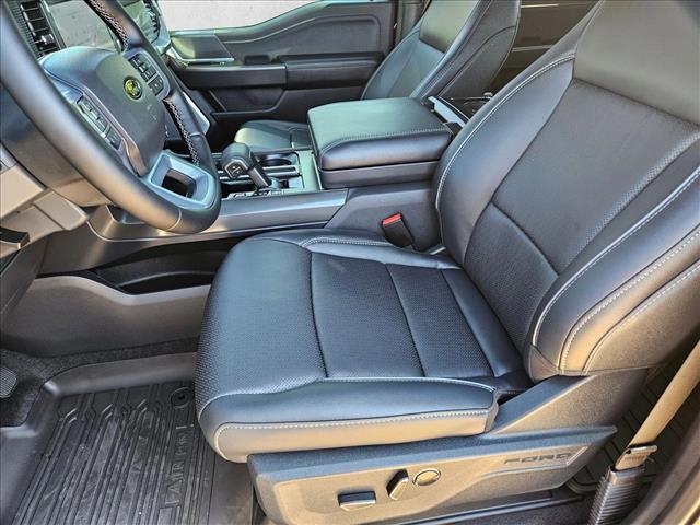 2025 Ford F-150 Lariat photo 4