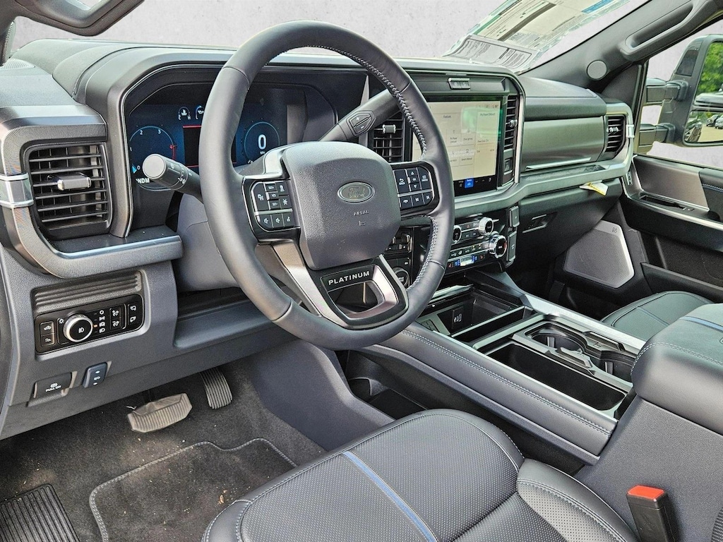 New 2026 Ford F-350 Platinum Truck Crew Cab