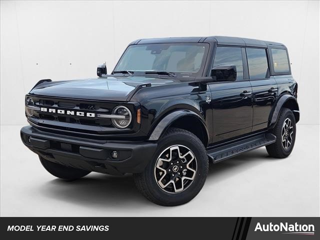 2025 Ford Bronco 4-Door Outer Banks's photo
