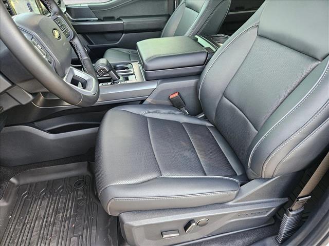 2025 Ford F-150 Lariat photo 4
