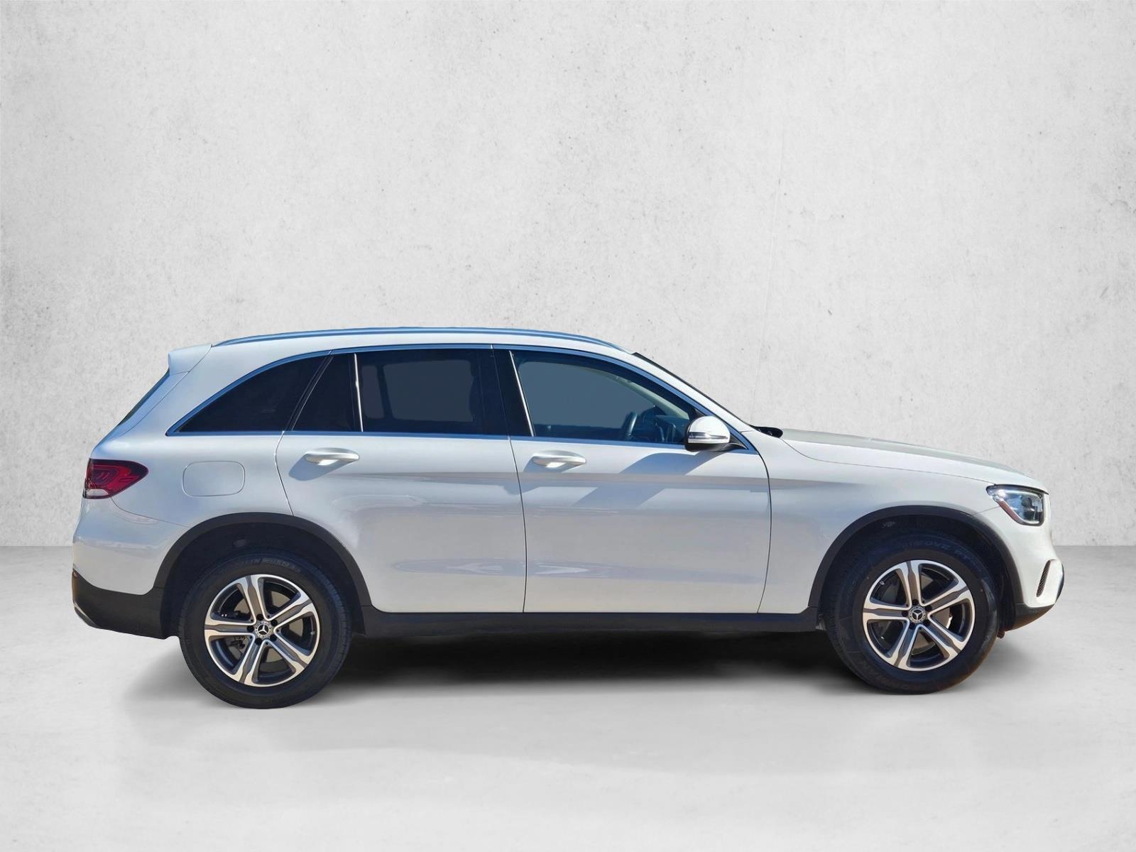 2020 Mercedes Benz GLC 300 photo 4