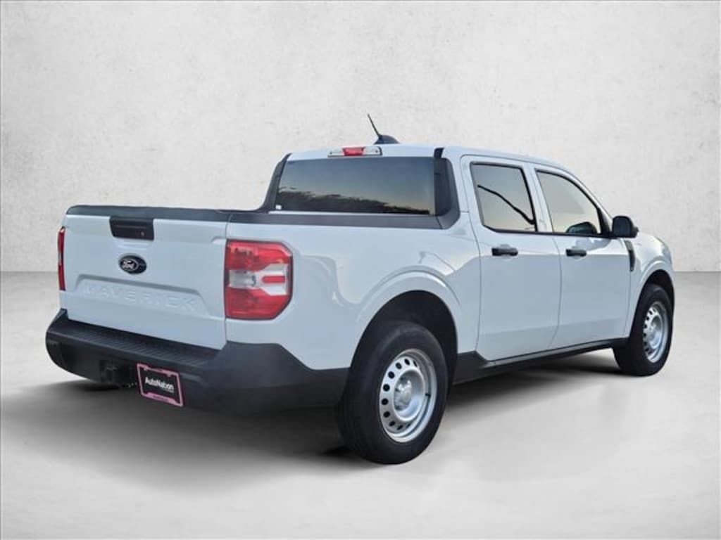 New 2025 Ford Maverick XL Truck SuperCrew