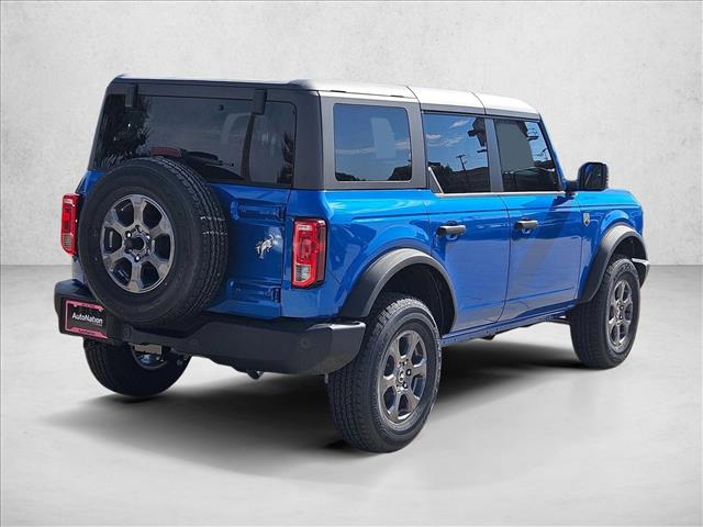 2025 Ford Bronco Outer Banks photo 2