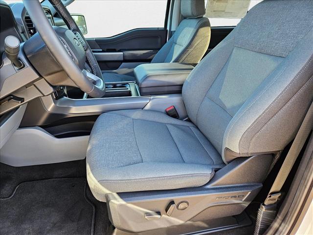 2025 Ford F-150 XLT photo 4