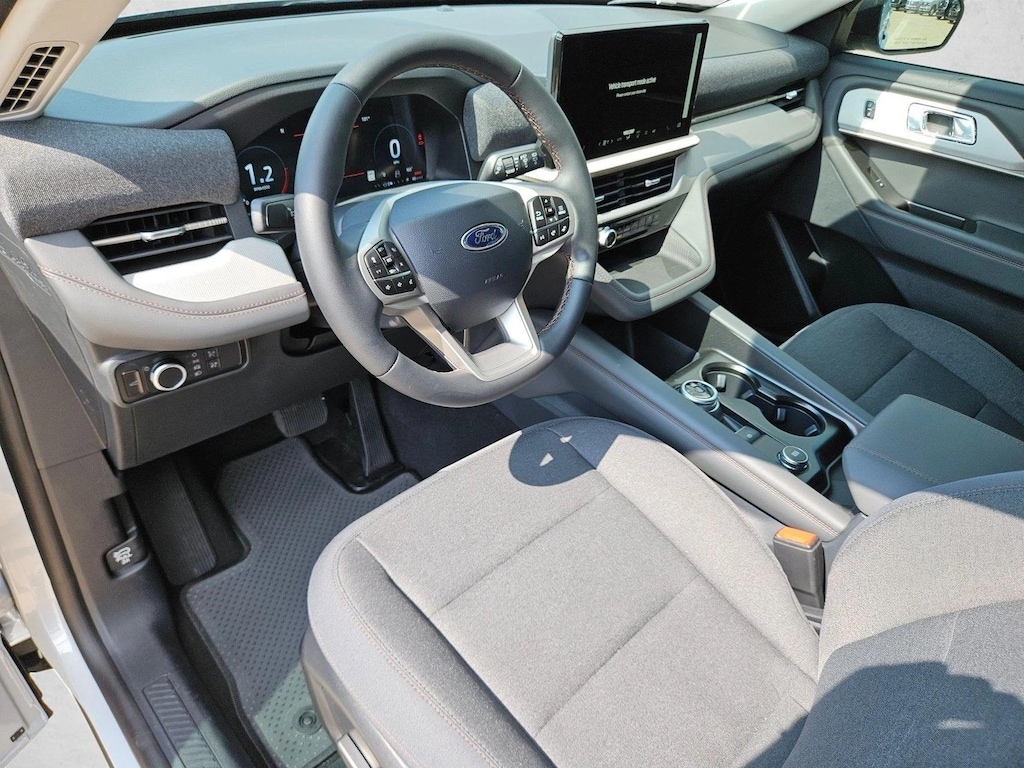 New 2026 Ford Explorer Active w/200A Pkg SUV