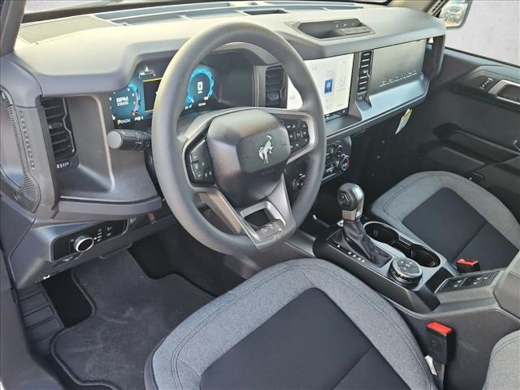 New 2025 Ford Bronco Base SUV