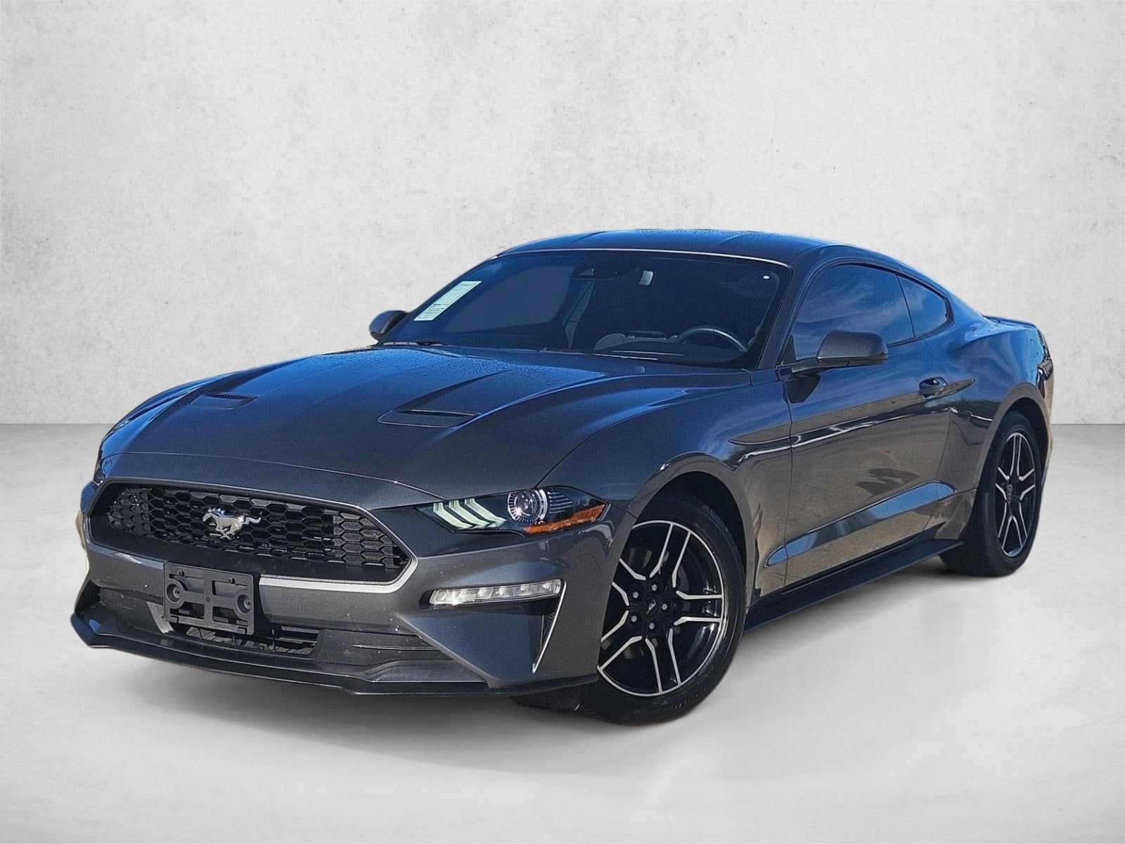 2022 Ford Mustang EcoBoost
