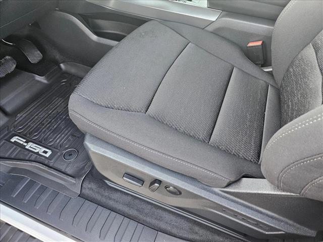 2025 Ford F-150 XLT photo 4