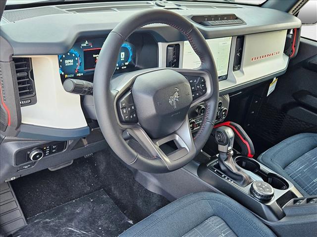2025 Ford Bronco Heritage First Edition photo 3