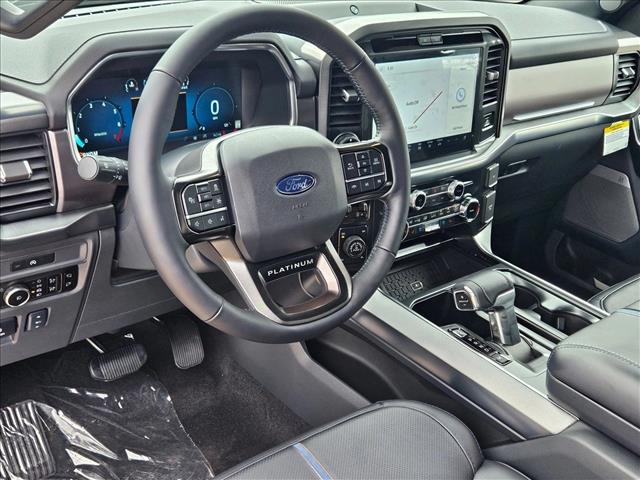 2025 Ford F-150 Platinum photo 3