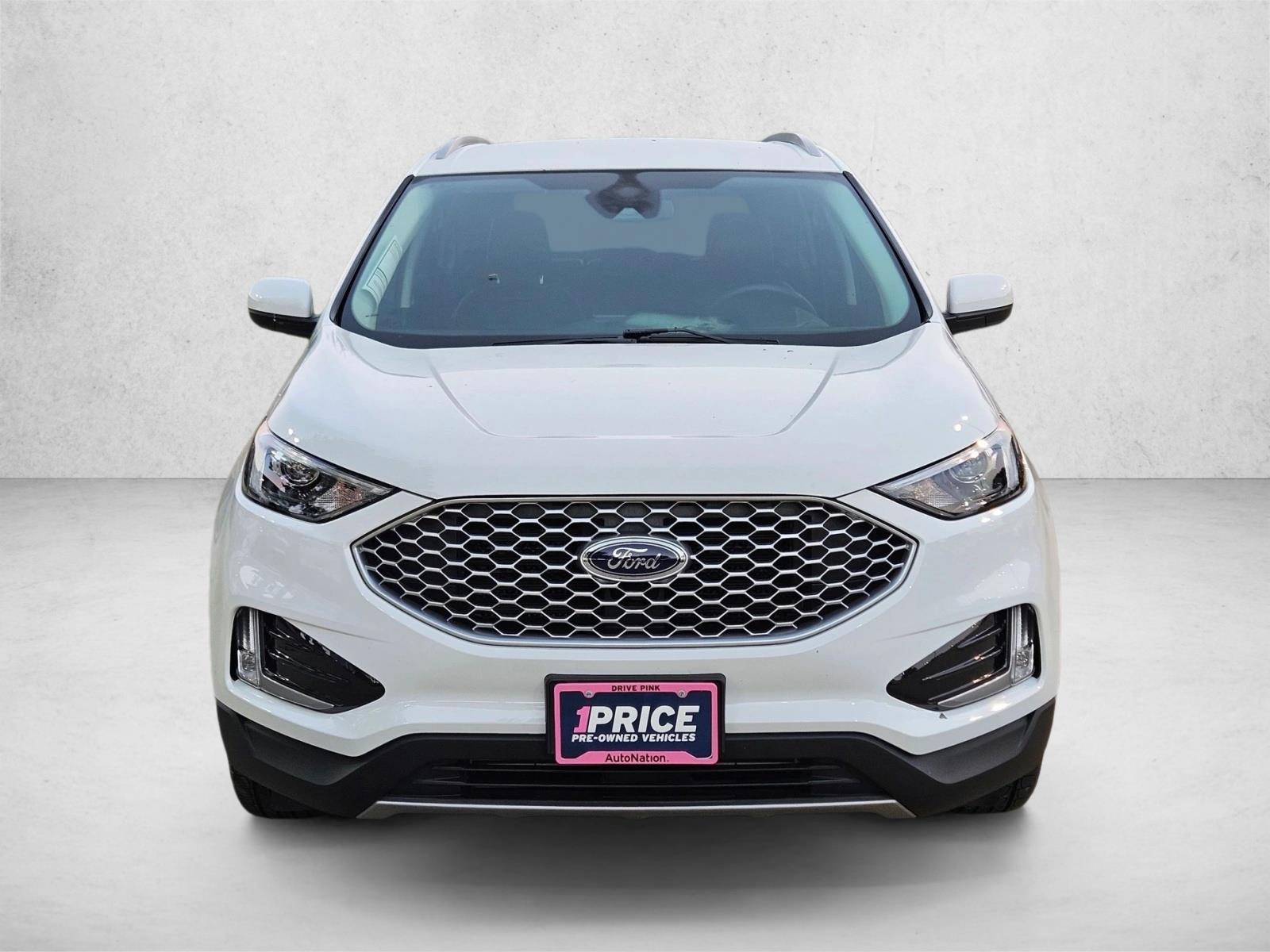2024 Ford Edge SEL photo 2