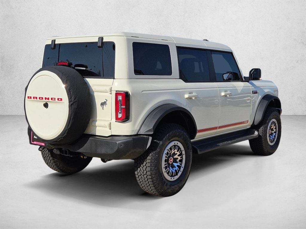 New 2026 Ford Bronco Outer Banks SUV