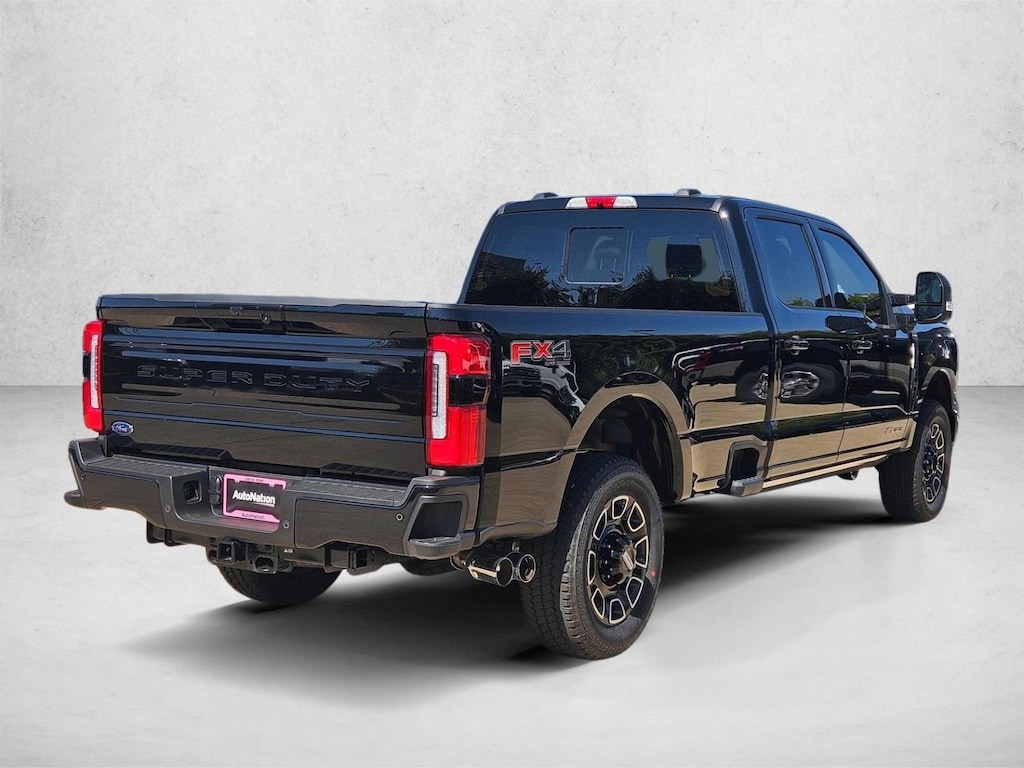 New 2026 Ford F-350 Platinum Truck Crew Cab