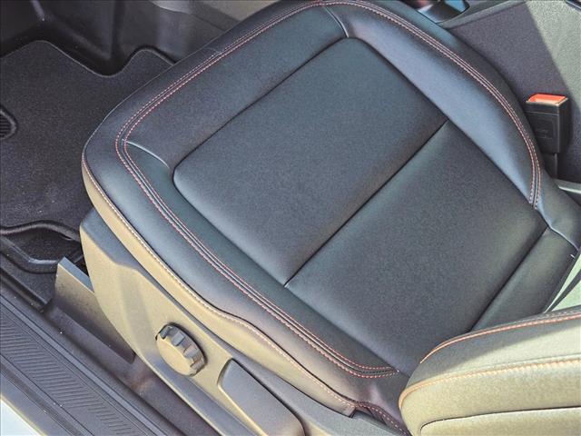 2025 Ford Bronco First Edition photo 4