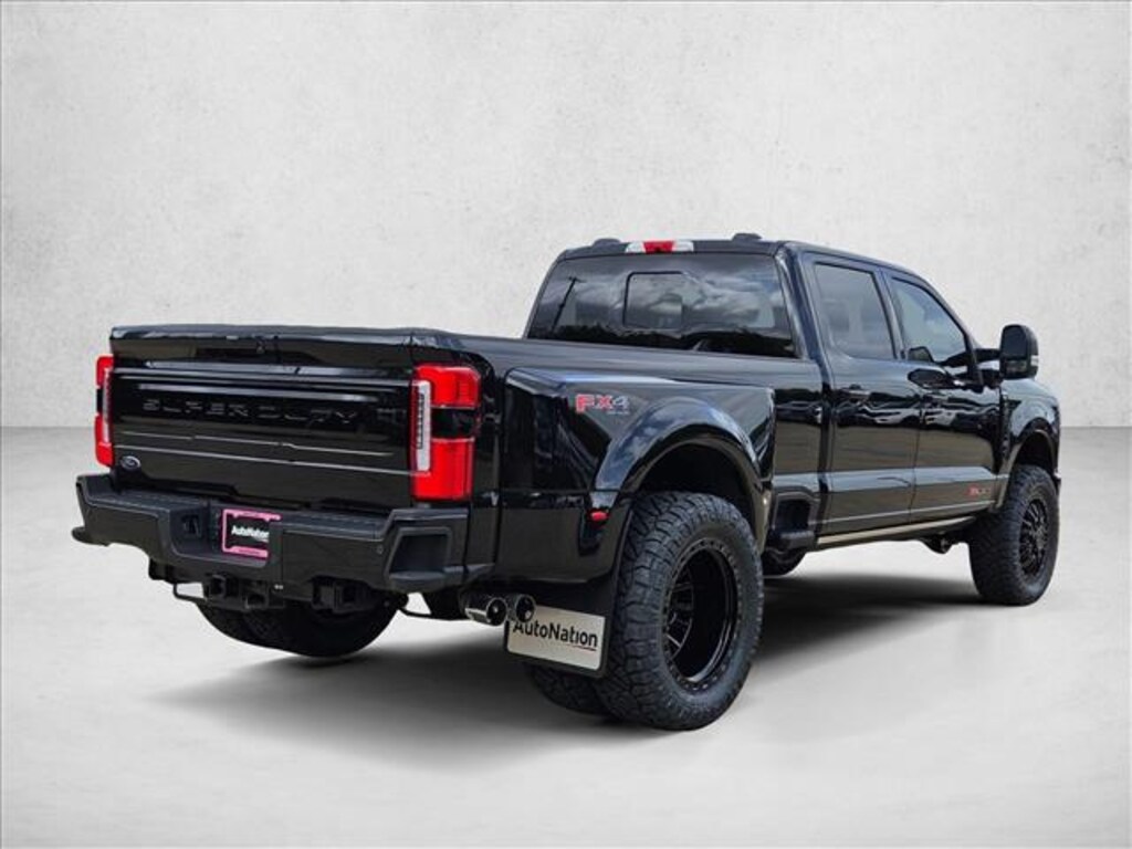 New 2026 Ford F-350 Platinum Truck Crew Cab