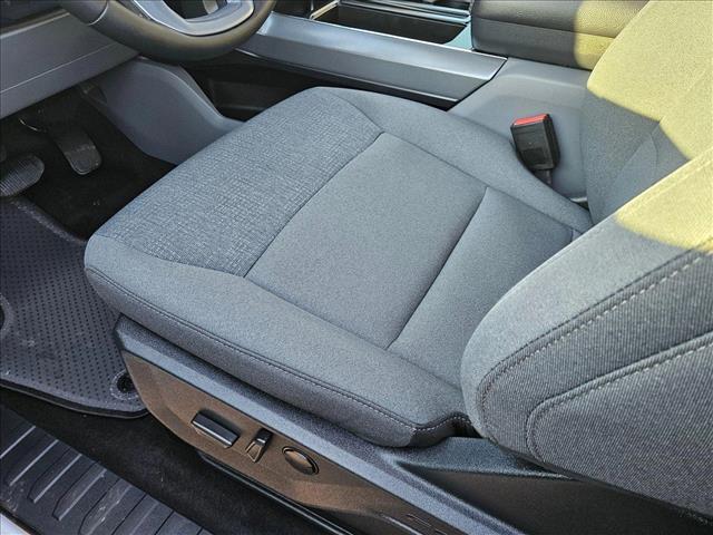 2025 Ford F-150 XLT photo 4