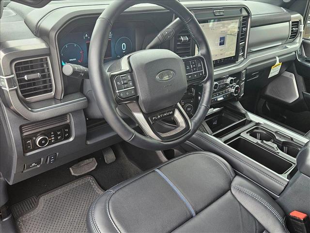2025 Ford F-250 Platinum photo 3