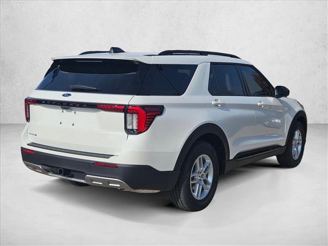 2026 Ford Explorer photo 2