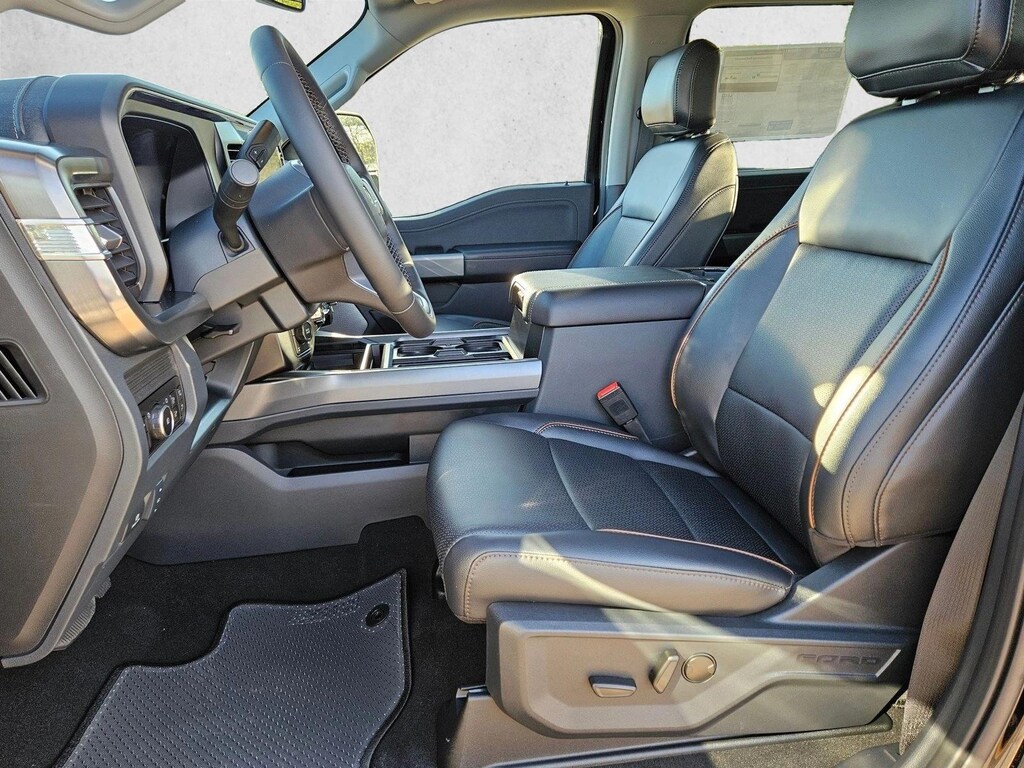 New 2026 Ford F-250 LARIAT Truck Crew Cab
