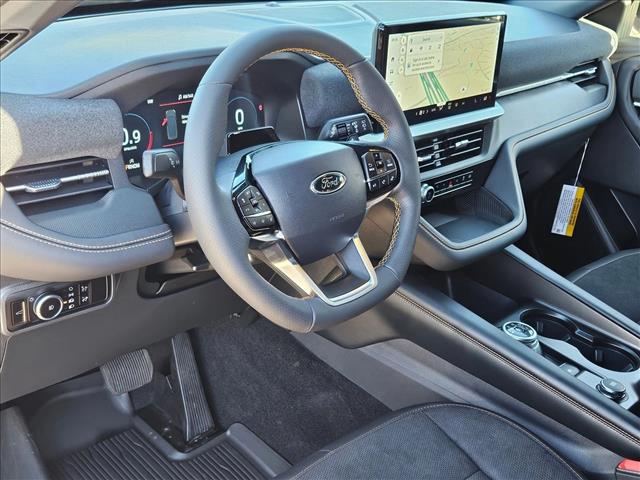 2026 Ford Explorer photo 2