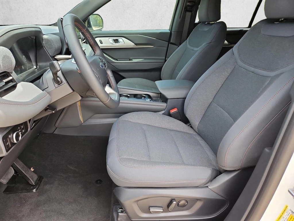 New 2027 Ford Explorer Active w/200A Pkg SUV