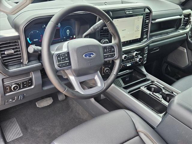 2026 Ford F-250 Lariat photo 3