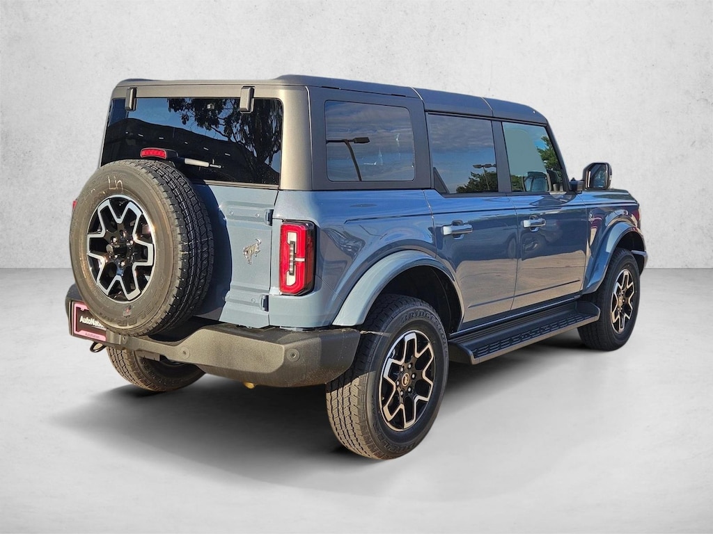 New 2025 Ford Bronco Outer Banks SUV