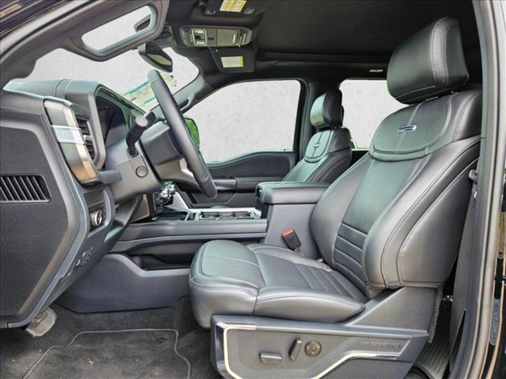 New 2026 Ford F-350 Platinum Truck Crew Cab