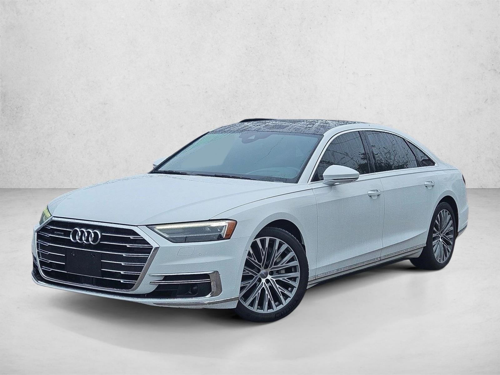 2019 Audi A8 Base's photo