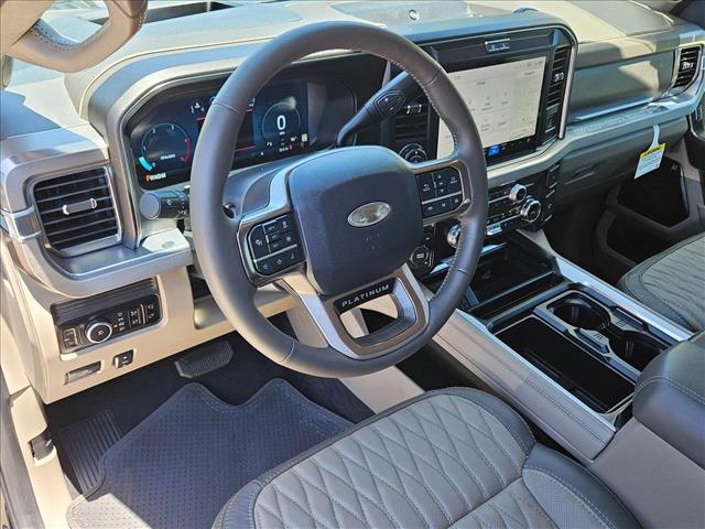 2025 Ford F-450 Platinum photo 3