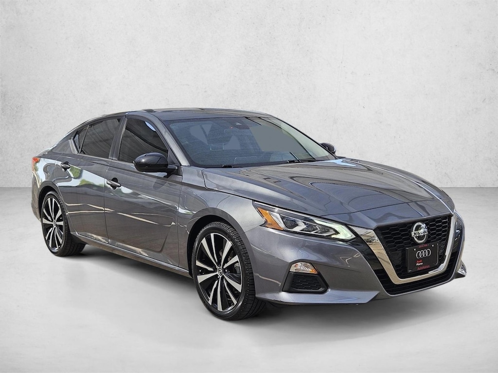 Used 2022 Nissan Altima 2.5 SR Sedan
