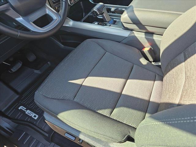 2025 Ford F-150 XLT photo 4