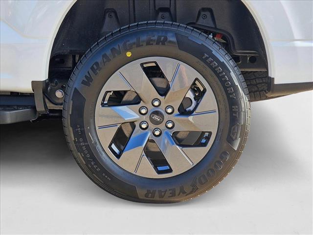 2025 Ford F-150 Lightning Flash - Photo 9