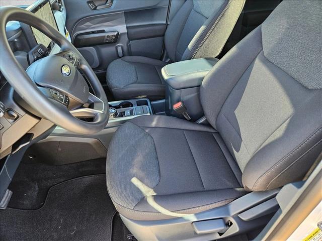 2025 Ford Maverick XL photo 3