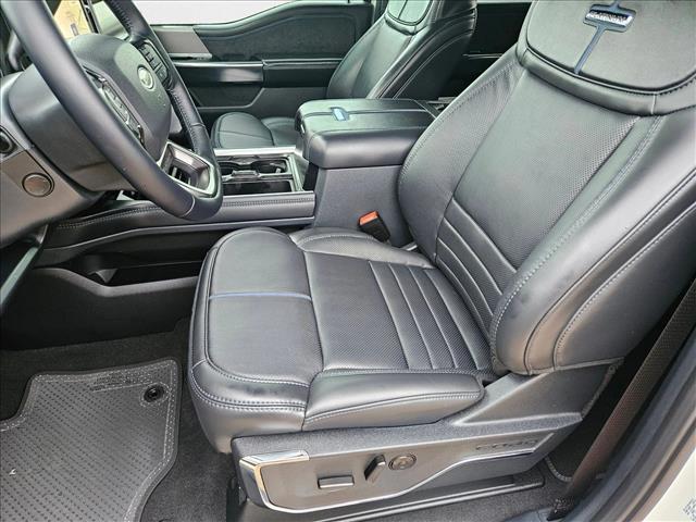 2026 Ford F-350 Platinum photo 4