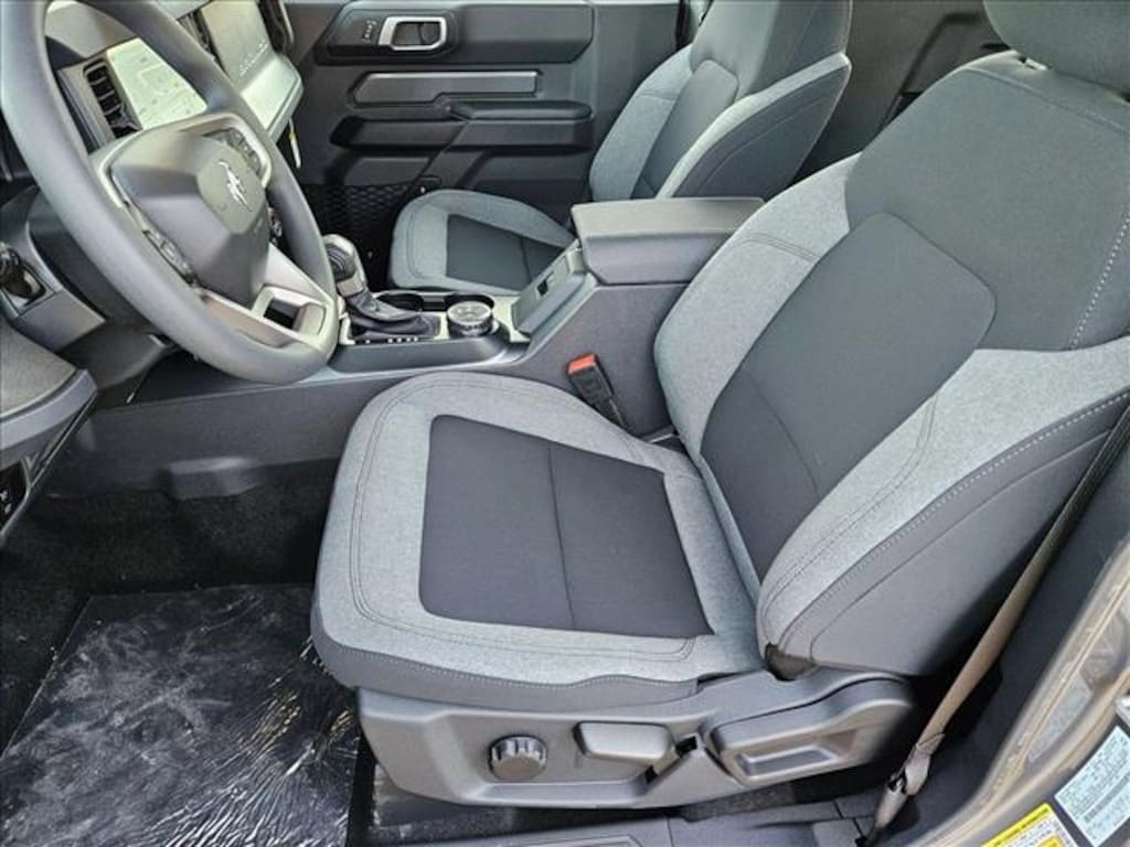 New 2025 Ford Bronco Base SUV