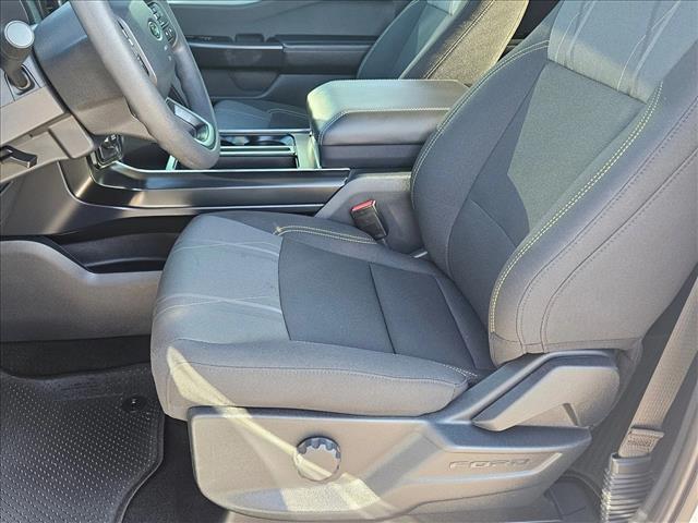 2025 Ford F-150 STX photo 4