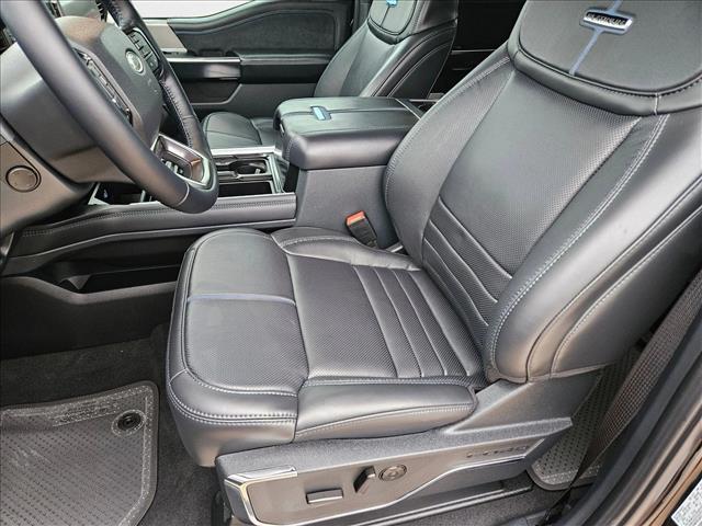 2026 Ford F-350 Platinum photo 4