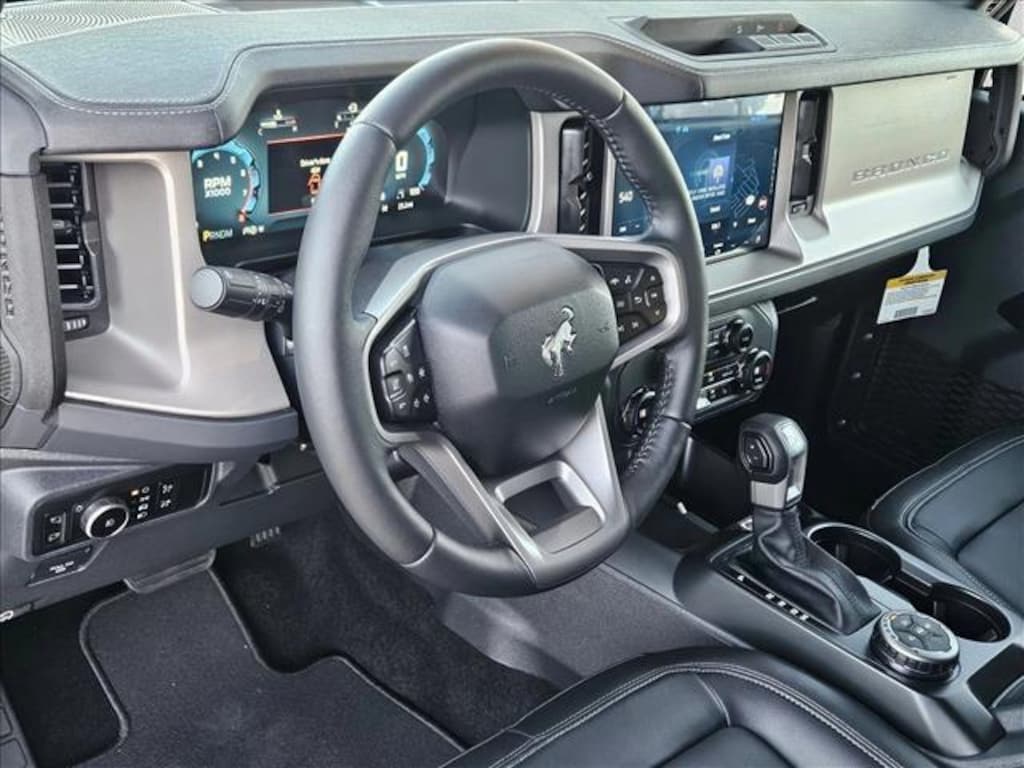 New 2025 Ford Bronco Outer Banks SUV